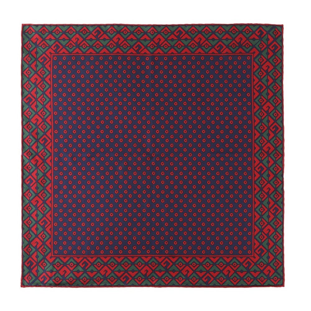 Host Pick 🎁Gucci Flower Print Pocket Square in Blue NEW- makes a great gift! - Picture 2 of 7